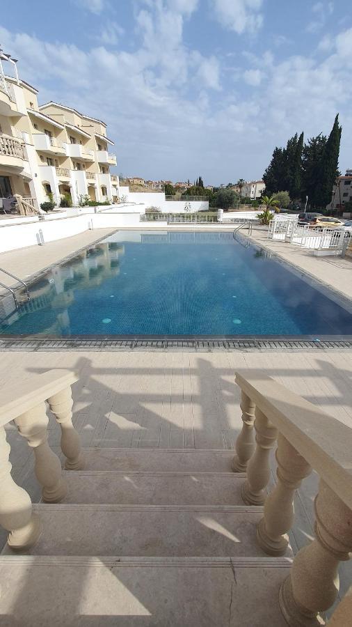 Apartment Pearl Park Residence Paphos Exterior photo